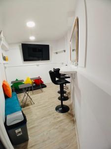 TURQUOISE Hostel