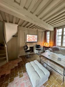 Suite 26