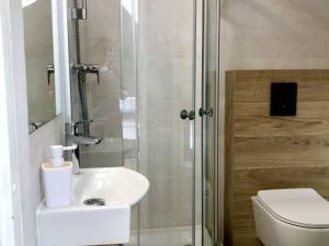 Wynajem pokoi -Kaperska 46