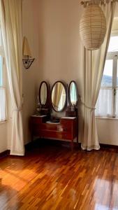 Captains Mansion Exampela