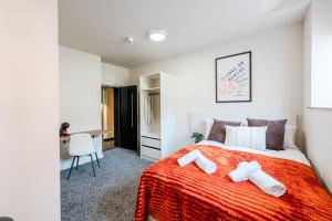 Apex Studios by Derbnb