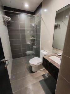 Cozy & Modern Room at Hotel MetraSquare, Ayer Keroh Melaka