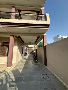 N-5 Guesthouse & Homestay