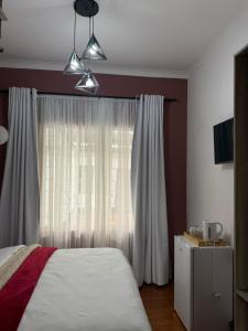 Townside-Estate Room 11