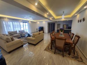Royal Oak Lavington