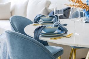 Elegant 2BR in Skyz by Danube with Top Amenities
