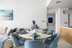 Elegant 2BR in Skyz by Danube with Top Amenities