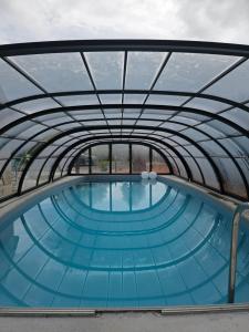 Villa avec piscine et jardin