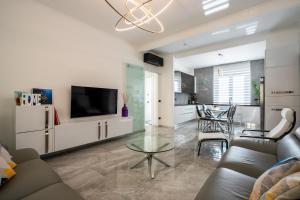 Dreaming Florence Apartment 10 min Tram T2 to Center&Airport