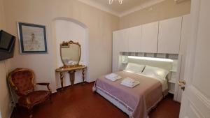 CAVOUR257