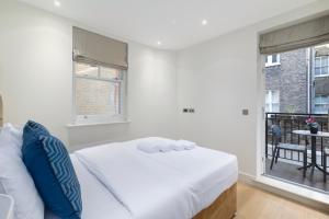 Modern 2-Bedroom Flat on Great Titchfield