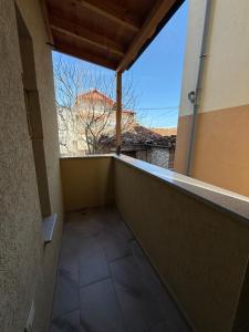 Mikpritja Korce 2