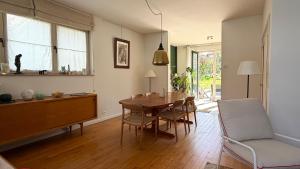 Comfortable family home with south-facing garden!