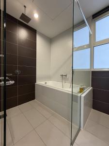 Sunset Executive Suite Marina Puteri Harbour Legoland