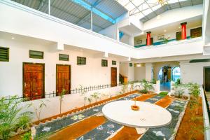 Hare Rama Hare Krishna - EESHA Hotel