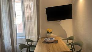 Via Del Teatro 1 Apartments