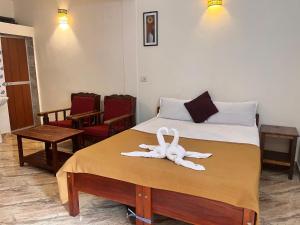 Morjim Sunset Guesthouse - 300 meter to beach