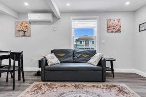 Charming Seaside Escape 2BR Parking Beach