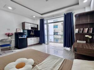 Phòng Ban Công Phú Nhuận