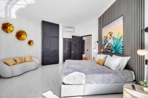 Marbella Lane Grand Private Luxury Home Villa