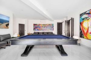 Marbella Lane Grand Private Luxury Home Villa