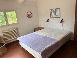 Wonderful Large Provencal House with Pool Walking distance to supermarket and restaurants