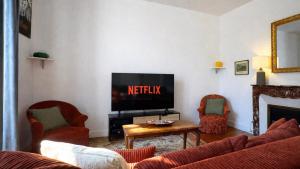 Le Bénédictin - Appartement centre Auxerre, 2 chambres, balcon, fibre WiFi, Netflix, machine Nespresso, calme, tout à pied