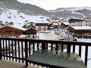 Duplex spacieux 6 pers. au cœur du village, proche des pistes, piscine lété, équipements complets - FR-1-342-217