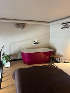 G Loft Spacious