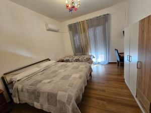 Apartment with large Terrace nearby Station, Mestre