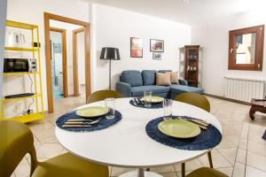 Appartamento semicentrale comodo e tranquillo img1