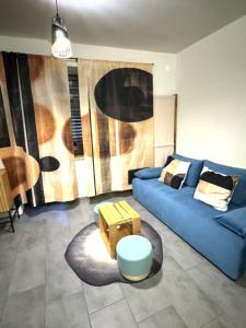 OLD SQUARE HOUSE - HIŠA NA STAREM TRGU