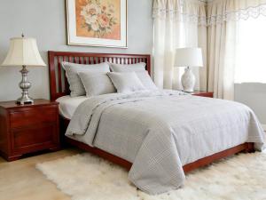 Bright Suite Room with Private Bath Near Disney- Pool- Water Park- Resort- Club