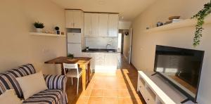 Sunset Balcony & Sea Views in Patalavaca Apt 19
