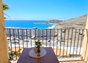 Sunset Balcony & Sea Views in Patalavaca Apt 19