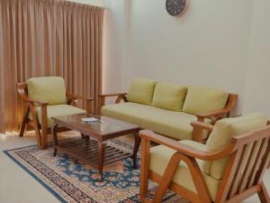 Luxury 3BHK Apartment with Pool View in Candolim