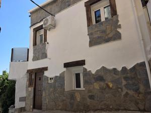 Mabel House Suites