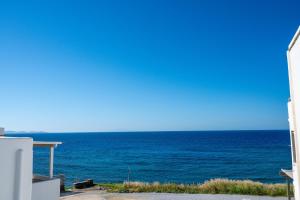 Spitali sea view apartment in town of Tinos