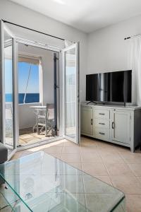 Spitali sea view apartment in town of Tinos