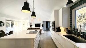 Modern Forest Cottage - Peace & Detox Retreat