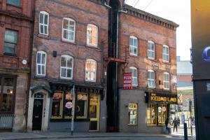 2-4 Thomas Street , next to Thomas House