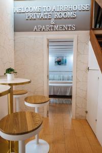 Airbhouse Private Rooms & Apartments