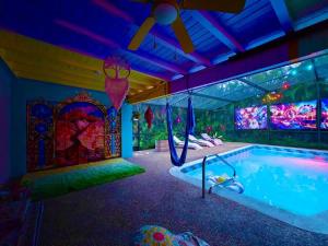 Miami Meditation Retreat Villa I Pool I 5BR I 9 Queens