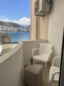 Seaside Apartment next to Ferry Terminal