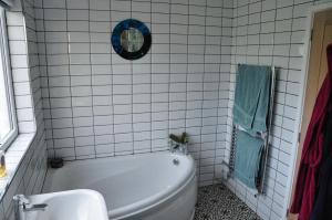 Beautiful coastal bungalow, Sennen, Porthcurno,sea