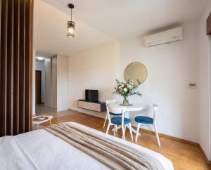 Blue Lagoon Apartment