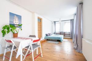 Ciche apartamenty w pięknym ogrodzie
