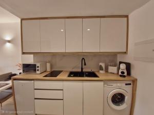 Lovely apartment near airport