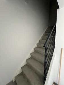 Nouvel appartement T4 avec parking et Wi-Fi gratuit