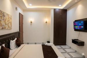 Hotel Brasil - Near Taj Mahal, Agra